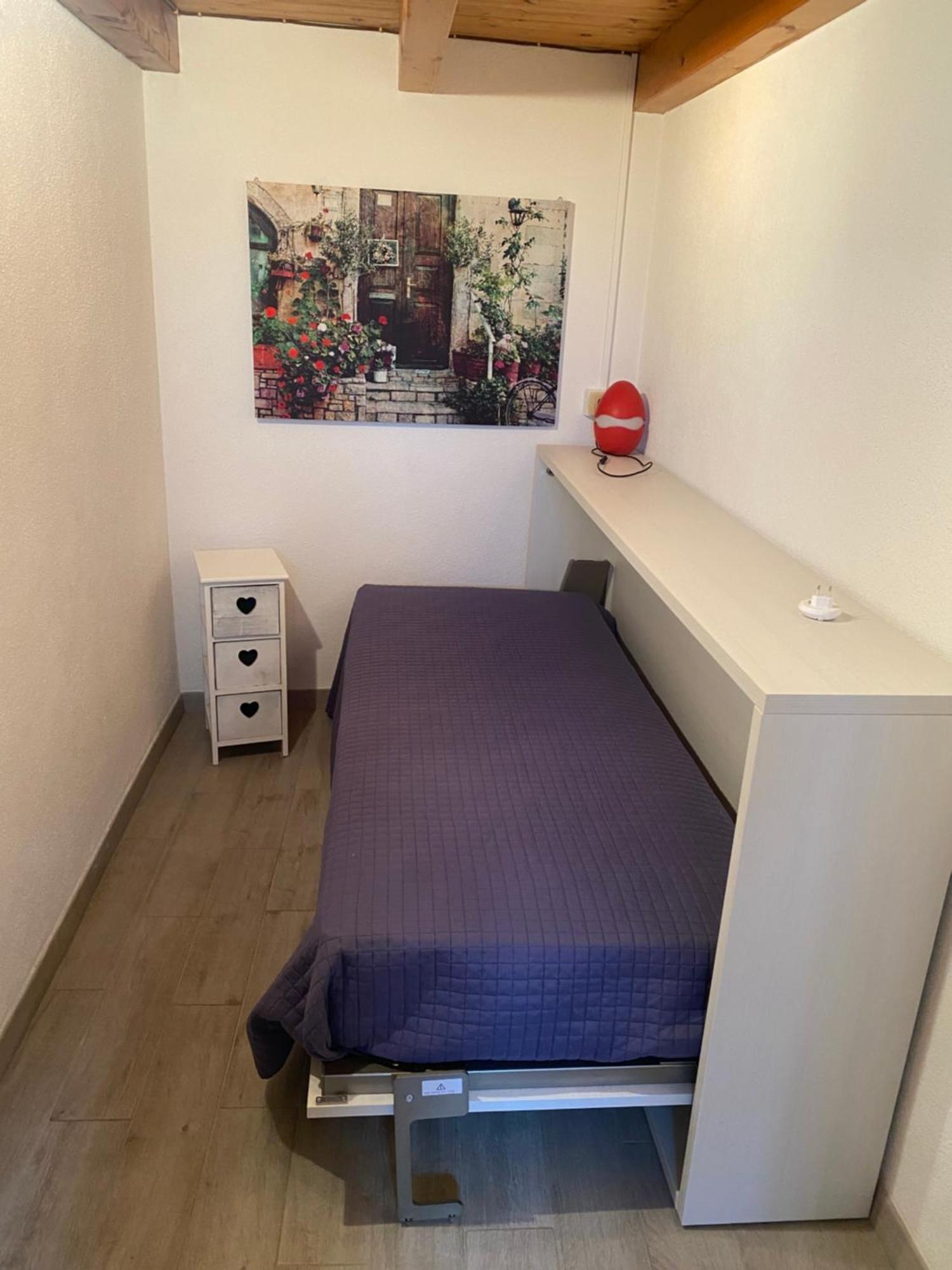 Appartamento Cadelagnel Castelletto Di Brenzone Bagian luar foto