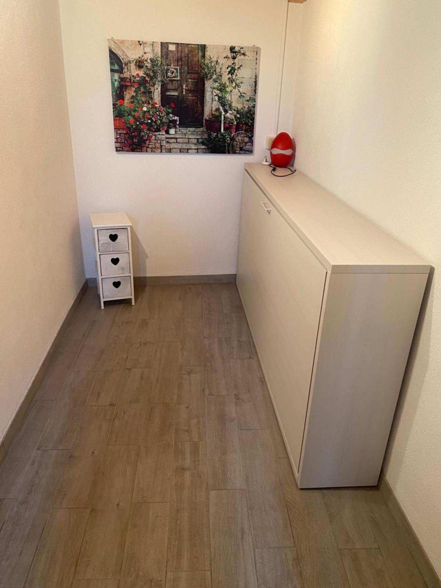 Appartamento Cadelagnel Castelletto Di Brenzone Bagian luar foto