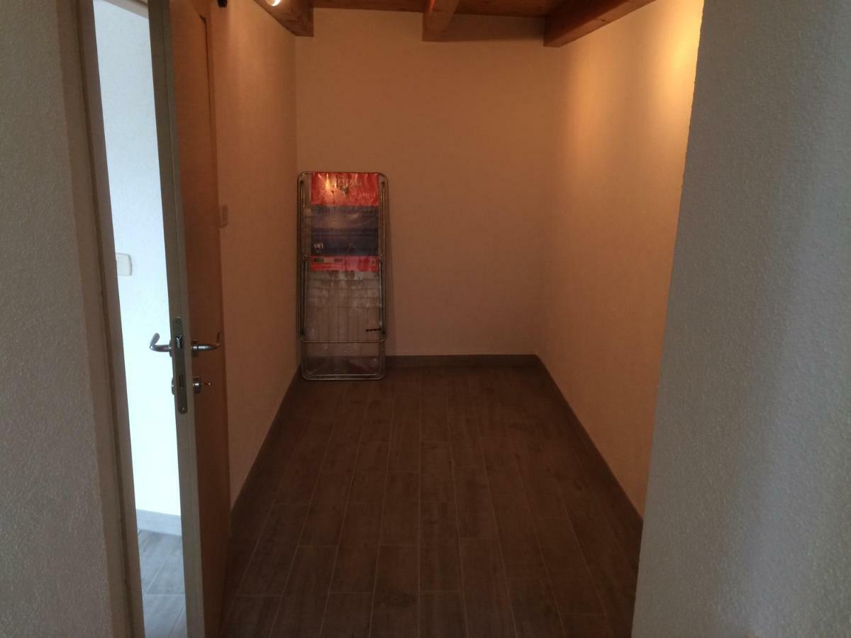 Appartamento Cadelagnel Castelletto Di Brenzone Bagian luar foto
