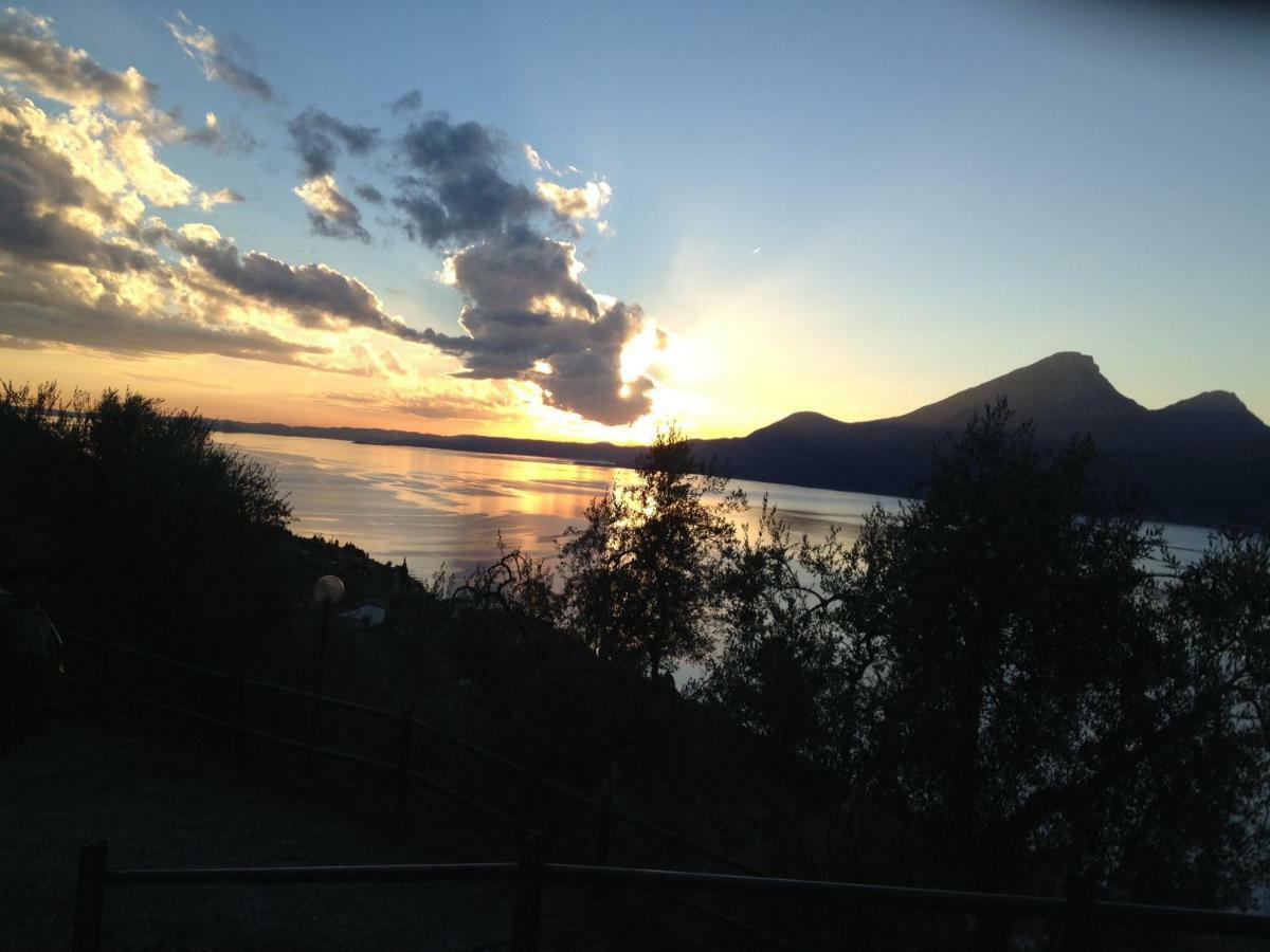 Appartamento Cadelagnel Castelletto Di Brenzone Bagian luar foto