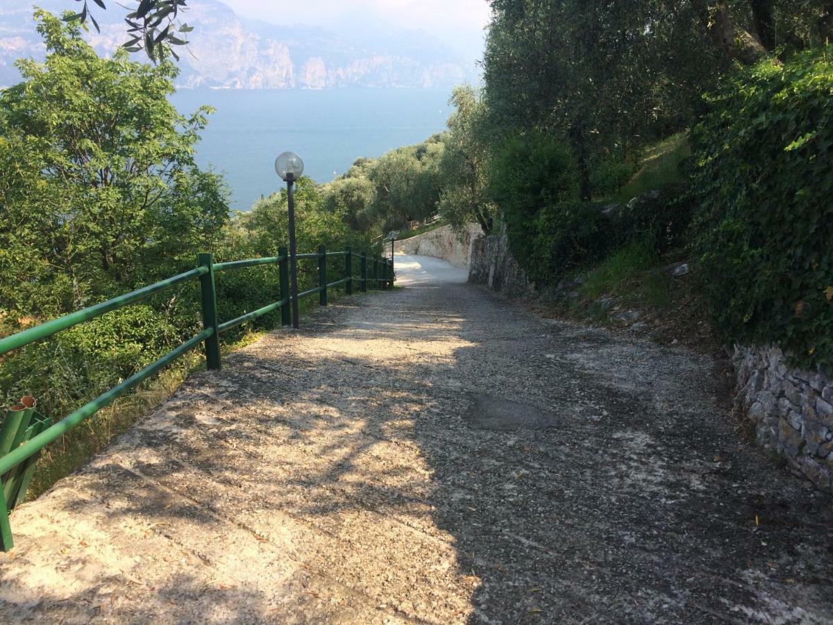 Appartamento Cadelagnel Castelletto Di Brenzone Bagian luar foto